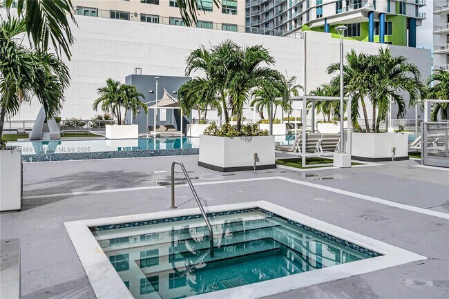 Building Photo - 690 SW 1st Ct