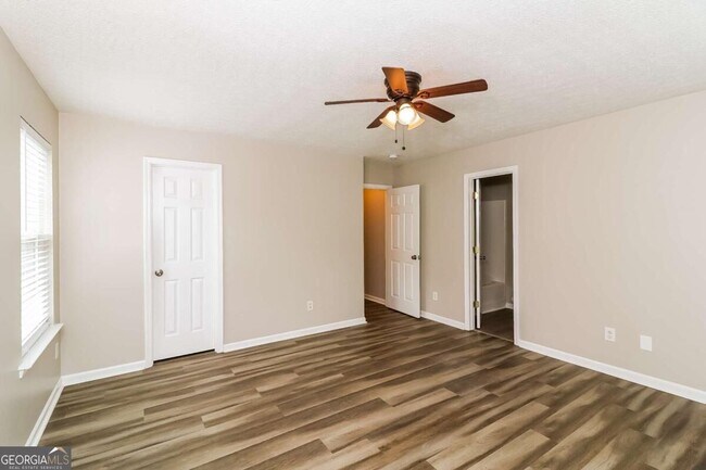 Building Photo - 127 Silver Fox Trail