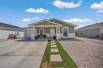 Building Photo - Near brand new 3 bd/2 bth home in quiet neighborhood! Turf backyard w/ pergola! All appliances! 1...