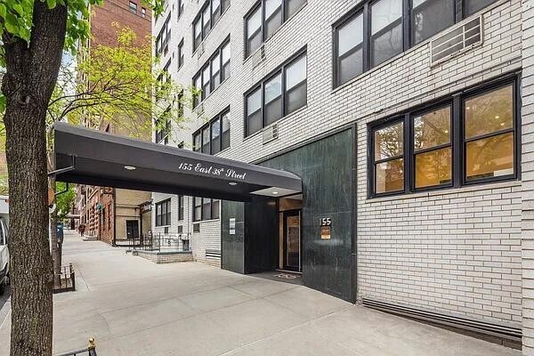 Building Photo - 155 E 38th St