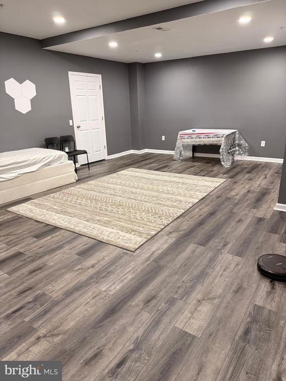 Building Photo - 728 Sun Valley Ct