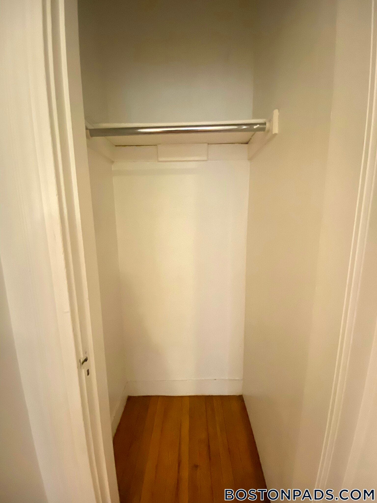 Building Photo - 89 Park Dr