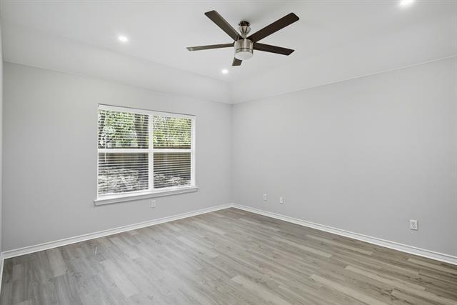Building Photo - 1106 Serenada Dr