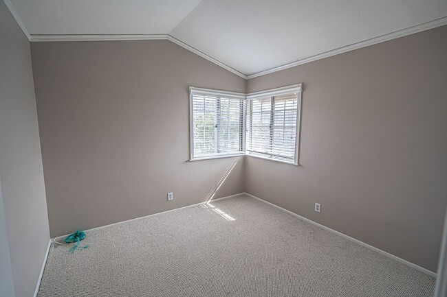 Building Photo - Spacious 3-Bedroom Home with Large Backyard on a Cul-de-Sac in Saugus!