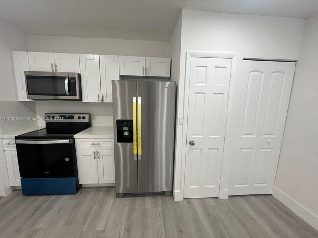 Building Photo - 1923 NW 66th St