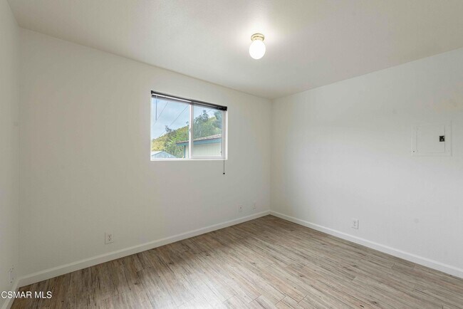 Building Photo - 641 W La Loma Ave