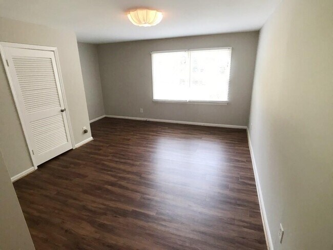 Building Photo - 4297 Blackland Way