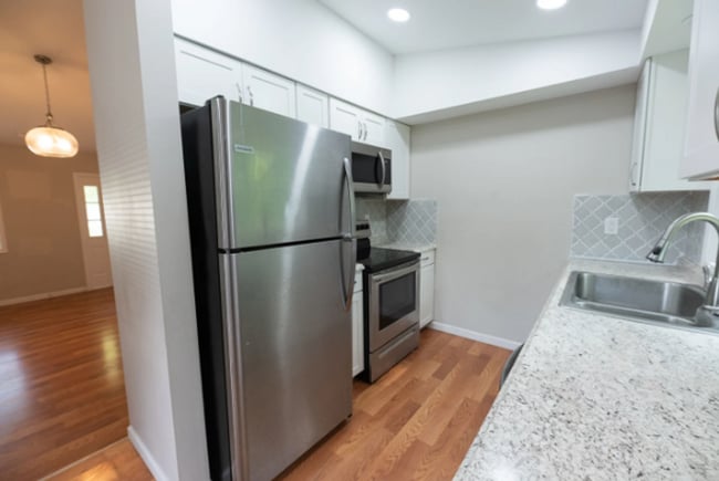Building Photo - Charming 3 bedroom, 2 bathroom in Winston ...