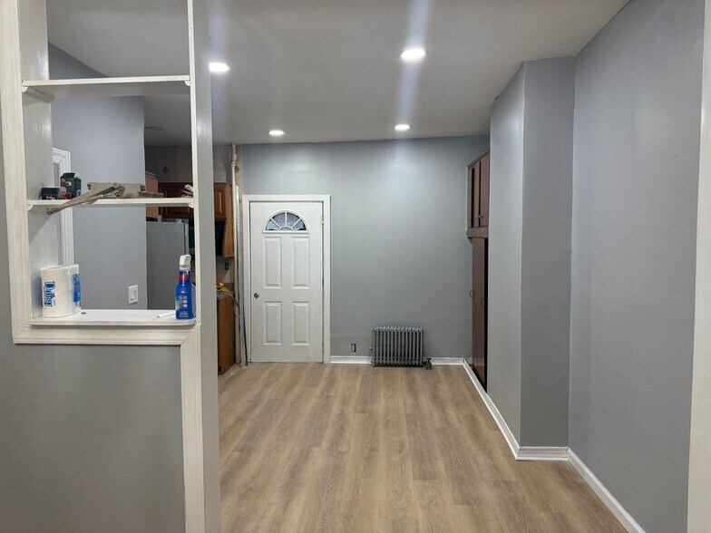 Building Photo - 189 Sheridan Ave