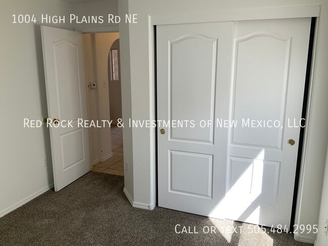 Building Photo - 1004 High Plains Rd