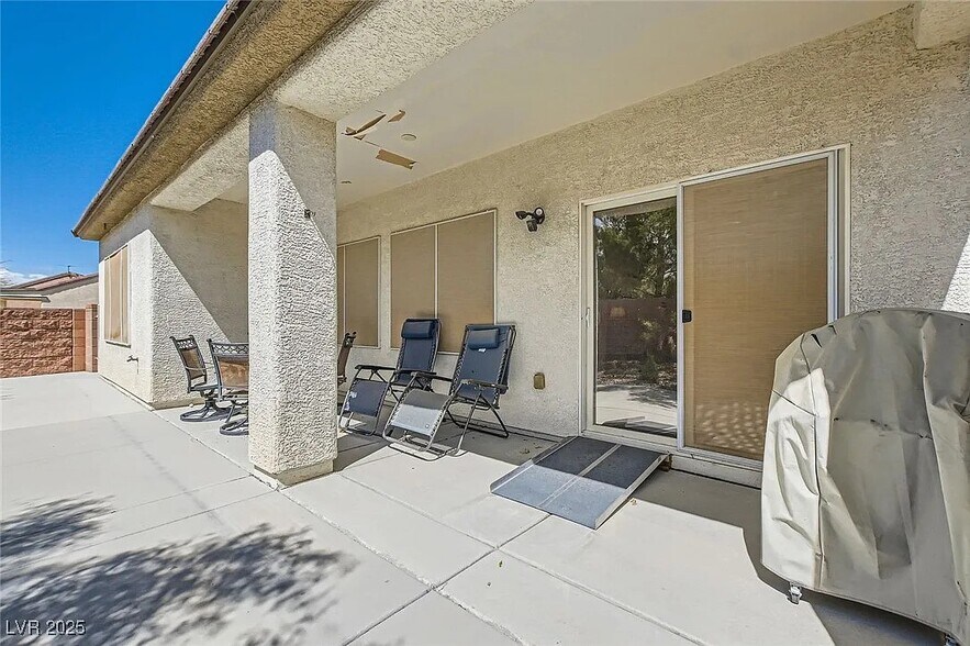 Building Photo - 3241 Flyway Ct