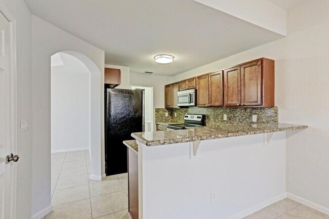 Building Photo - 6515 Diamond Springs Terrace