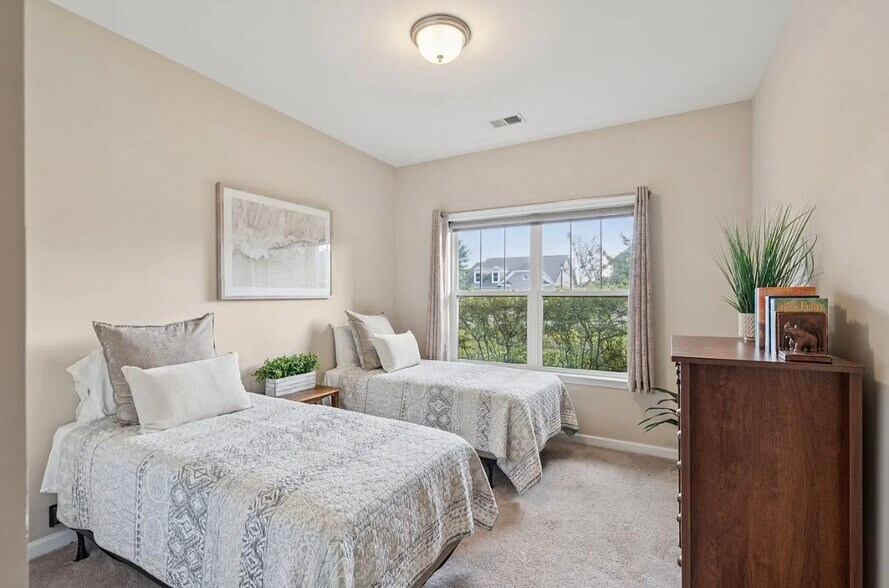 Building Photo - 1546 Fishbone Dr