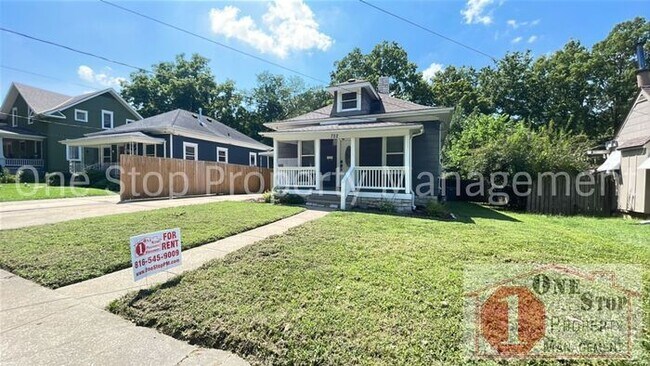 Primary Photo - Adorable 3 Bedroom, 1 Bathroom in Independ...