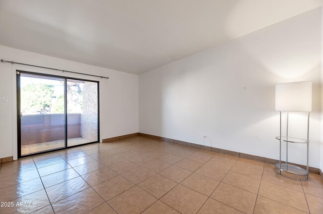 Building Photo - 7950 E Starlight Way