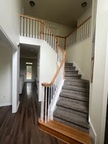 Building Photo - 10295 Medridge Cir