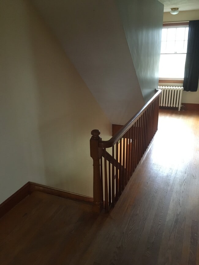 Building Photo - 750 Gilead St