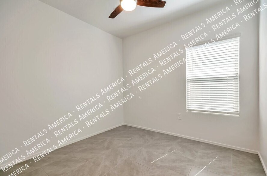 Building Photo - 3559 N Kellen Canyon Ct