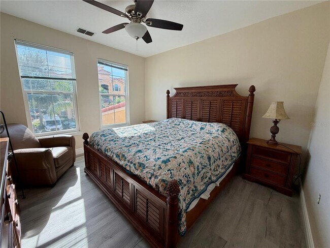 Building Photo - 2724 Via Murano