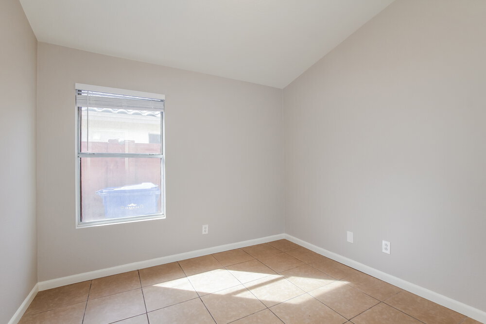 Building Photo - 15285 W Melissa Ln