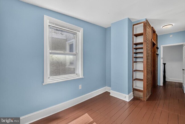 Building Photo - 4051 Ludlow St