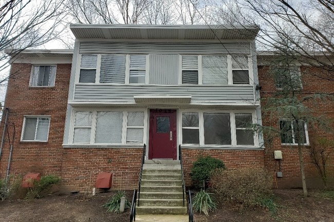 Primary Photo - Quebec Terrace Apartments