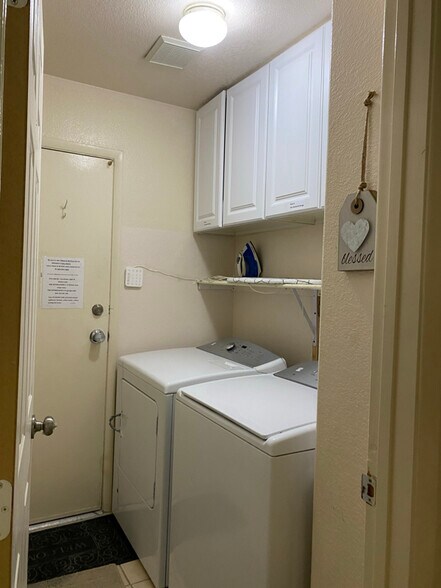 Building Photo - 741 Rocky Trail Rd