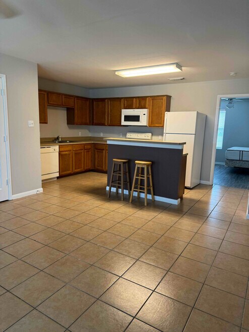Building Photo - 45657 Chapman Ln