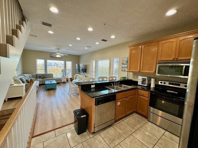 Building Photo - 4202 US-98