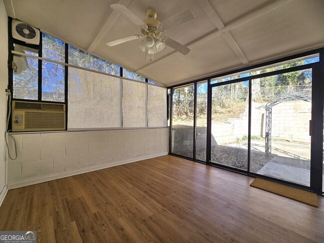 Building Photo - 2015 Gibralter Way