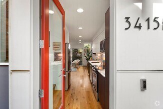 Building Photo - Modern Beacon Hill Townhome | Rooftop Deck...