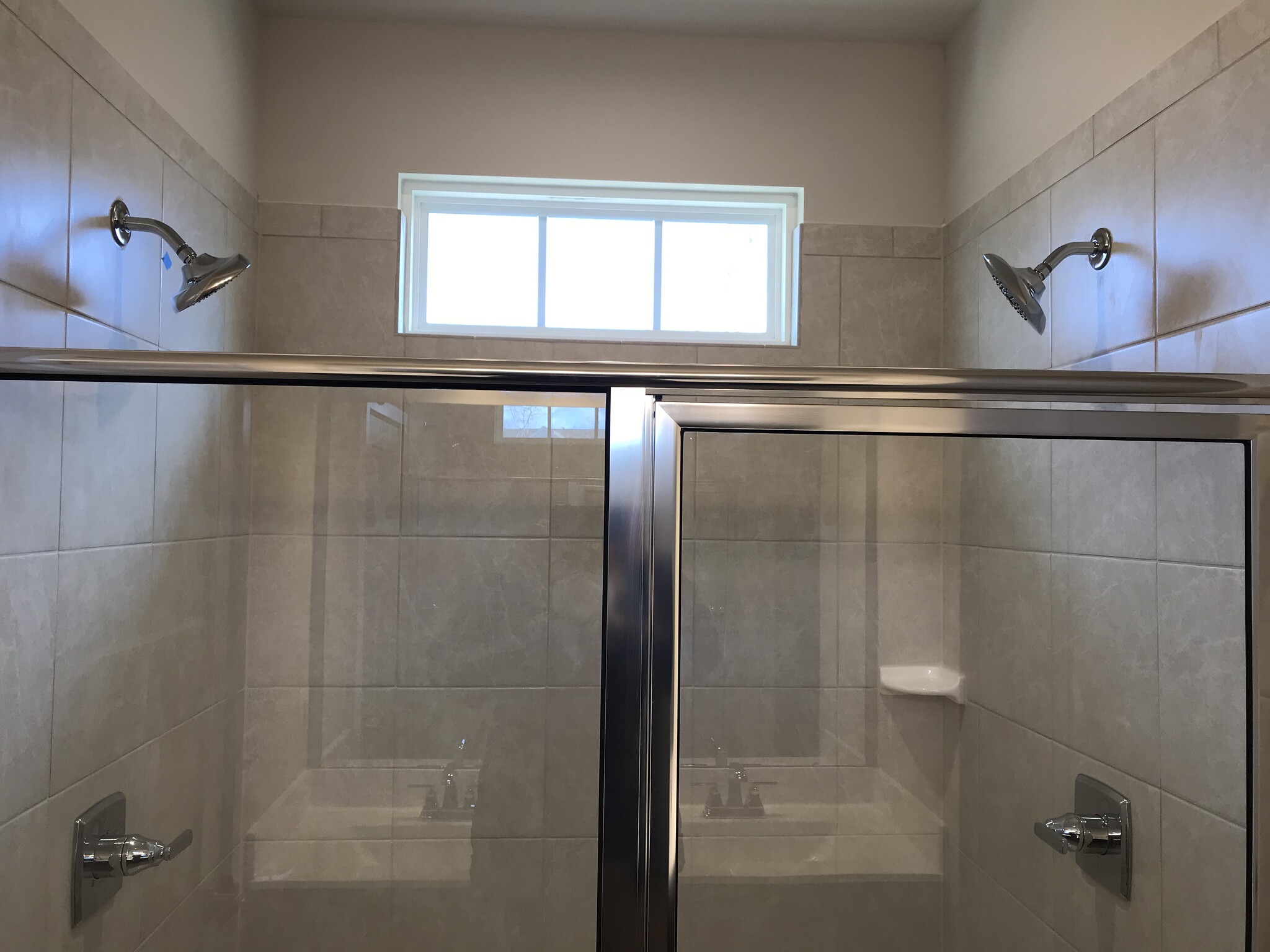 Building Photo - 7817 Cove Point Dr