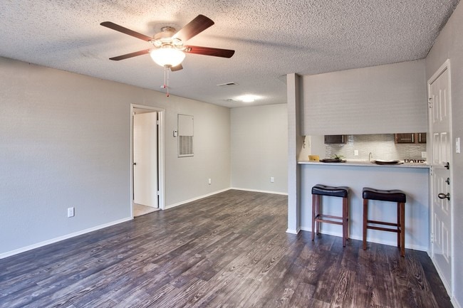 Arbors Of Burleson Burleson Tx Apartment Finder