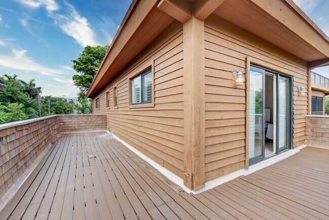 Building Photo - 122 Andrews Ave