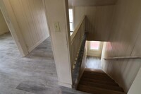 Building Photo - 423 Draper St