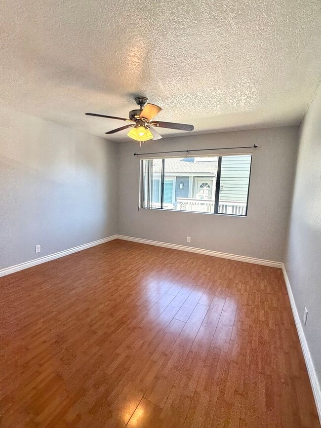 Building Photo - 2 Bedroom 2 bath Condo in Irvine