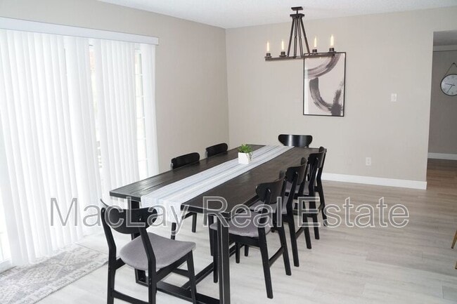 Building Photo - 1732 E Hermosa Dr