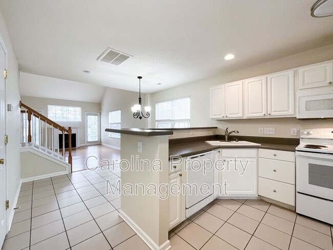 Building Photo - 217 Arlington Downs Blvd