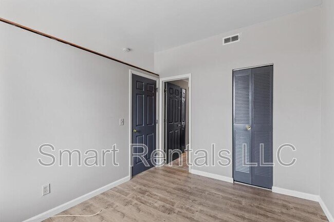 Building Photo - 1642 S 39th St