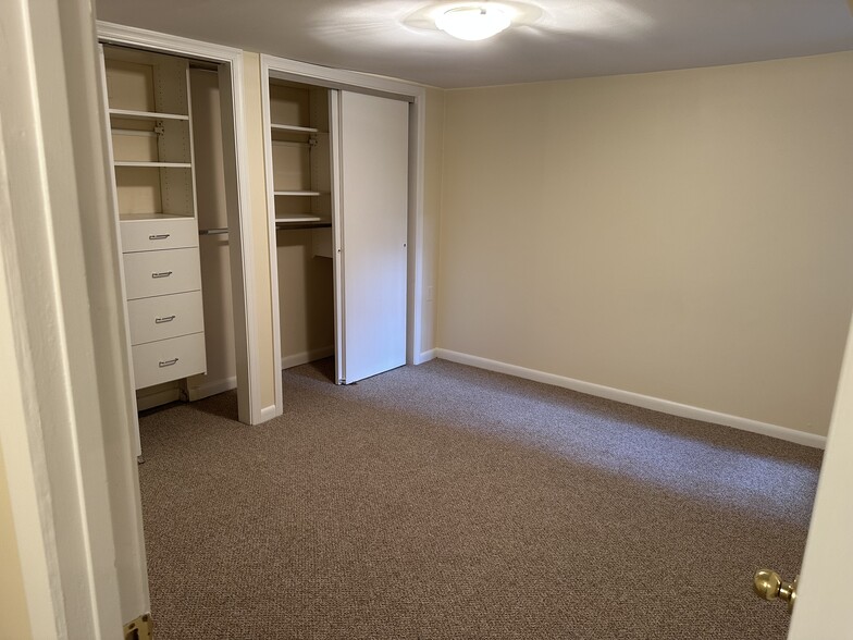 Bedroom - 1336 Kenyon St NW