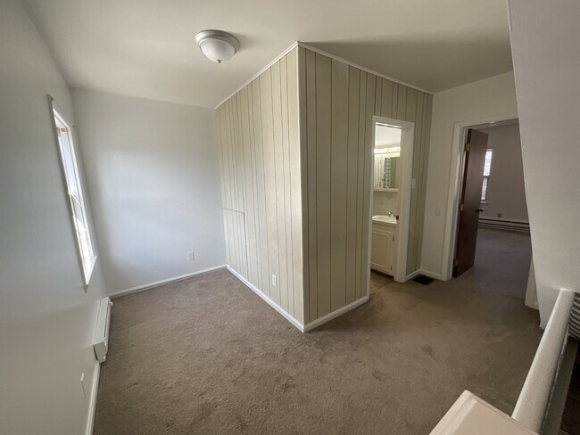 Building Photo - 40 S Bedford St