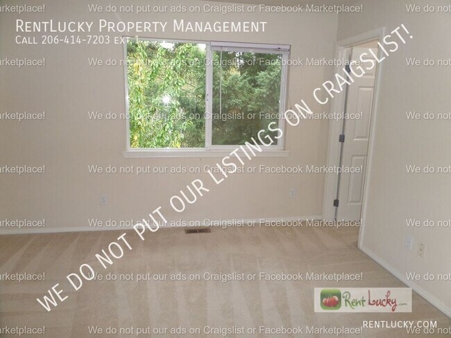 Building Photo - 111 203rd St SE