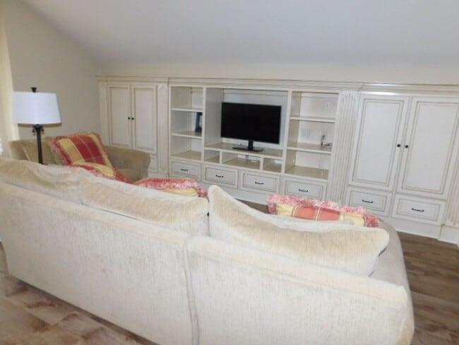 Building Photo - Beautiful Home Located In Indigo Run