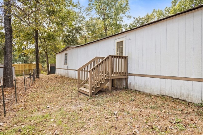 Building Photo - 16747 Timberglen St