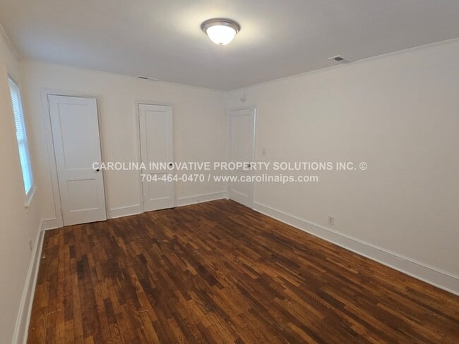 Building Photo - 2711 Beech Nut Rd