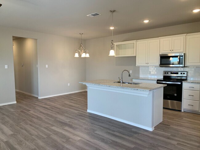 Building Photo - DB 1219 Preston Trails
