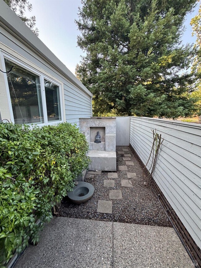 Building Photo - 1500 Voorhees Cir