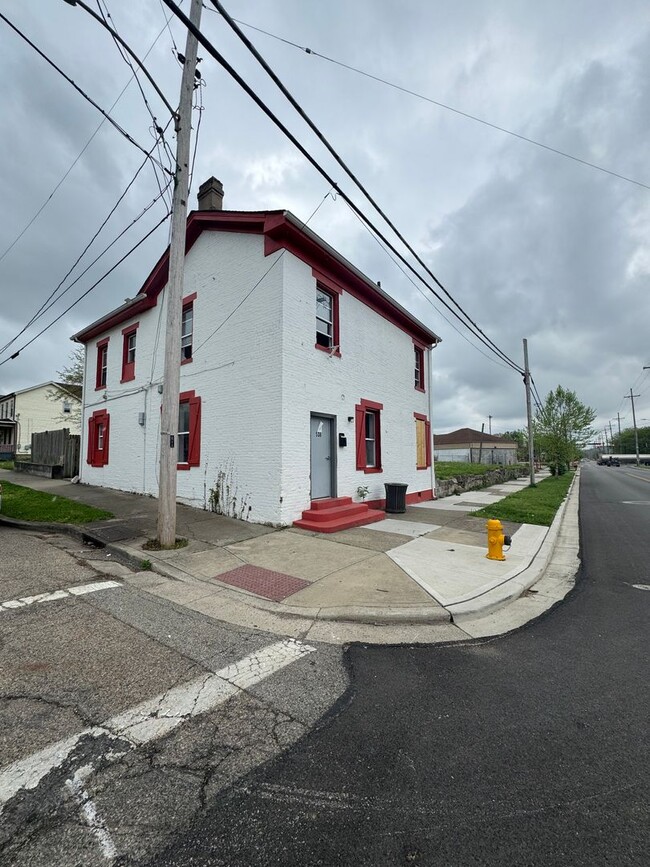 Primary Photo - 538 S Front St