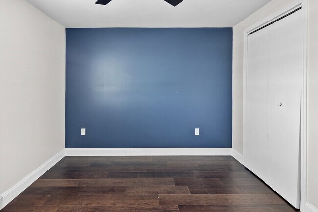 Building Photo - 37 Canal St