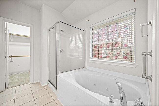 Building Photo - 6423 Bonnie Chase Ln